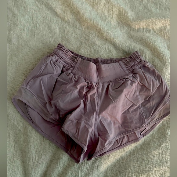 LULULEMON LINED WORKOUT SHORT - Picture 1 of 2